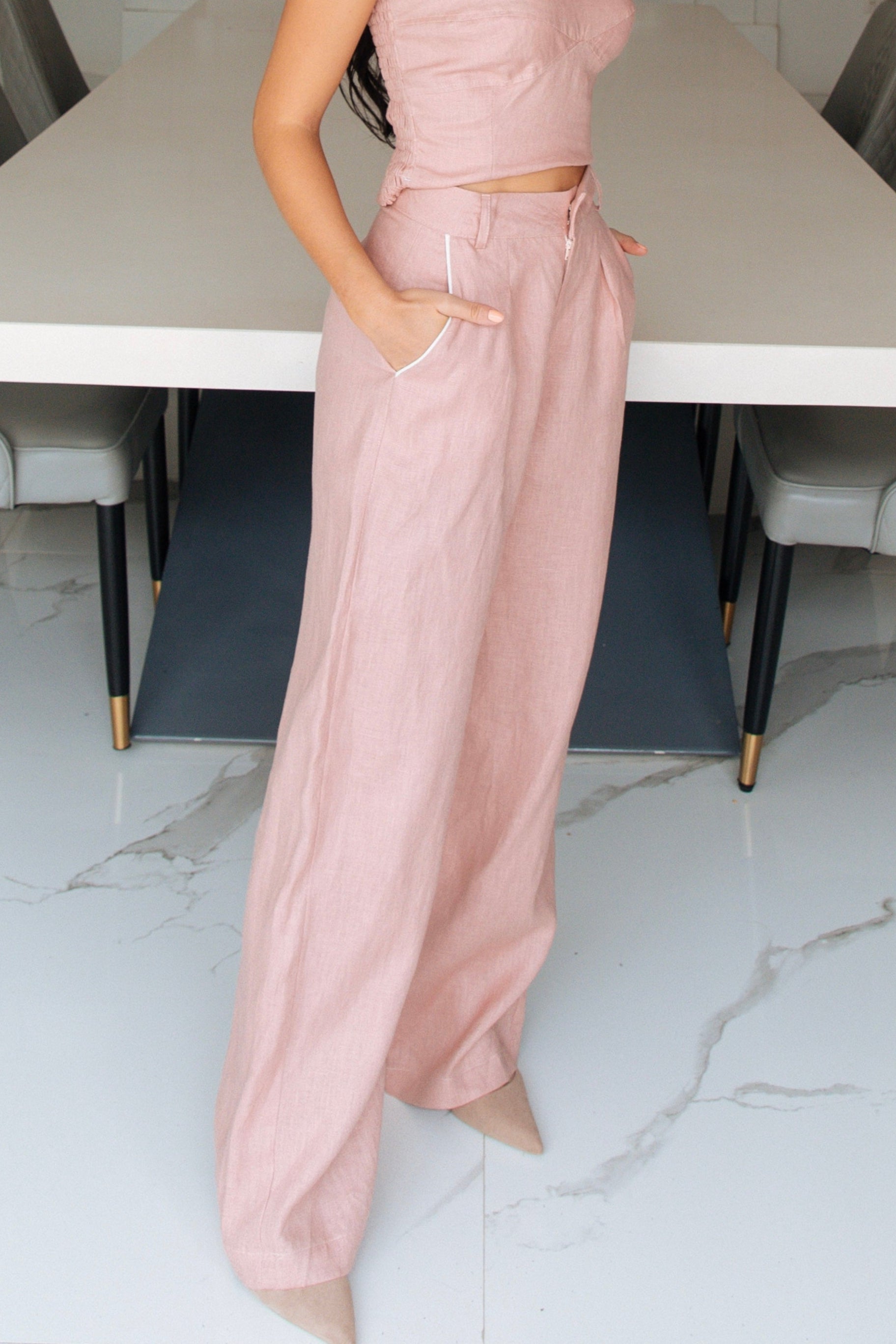 Set Antonia